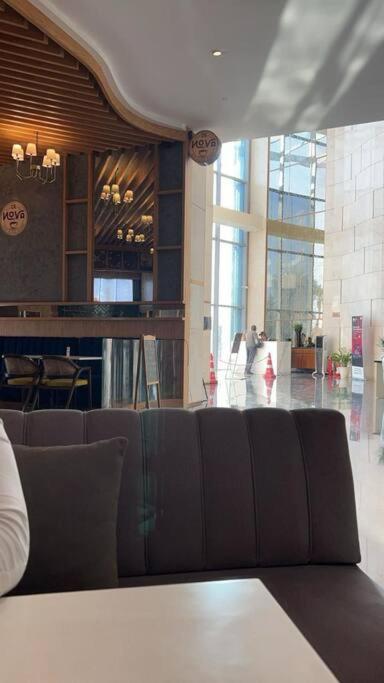 Countryside Luxury Suites - Supernova Noida 新德里 外观 照片
