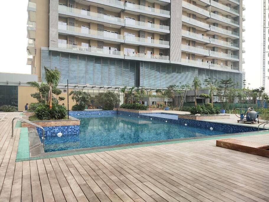 Countryside Luxury Suites - Supernova Noida 新德里 外观 照片
