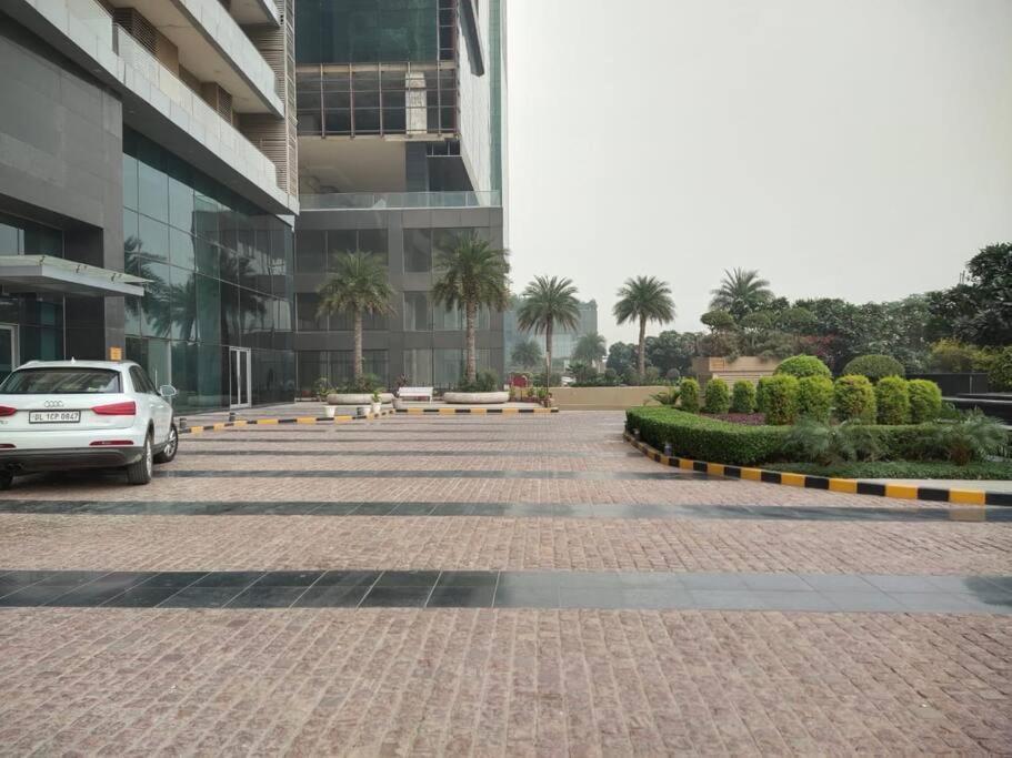 Countryside Luxury Suites - Supernova Noida 新德里 外观 照片